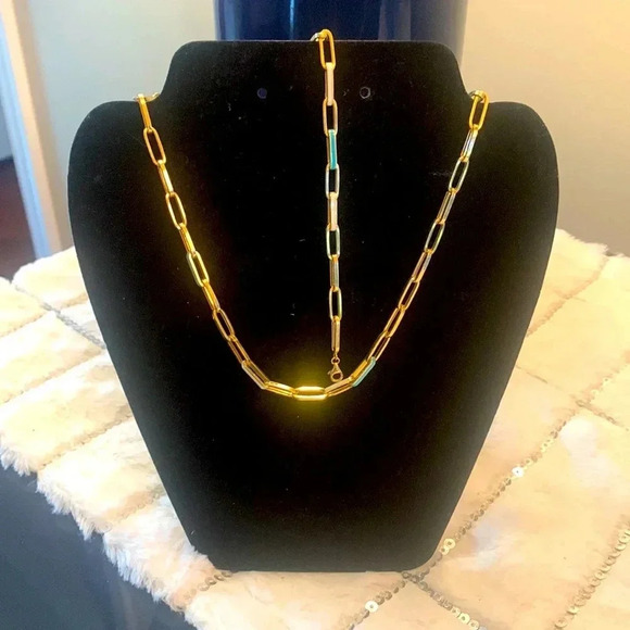 Jewelry - Rare find 18 Karat Italy Gold Necklace and bracelet set.